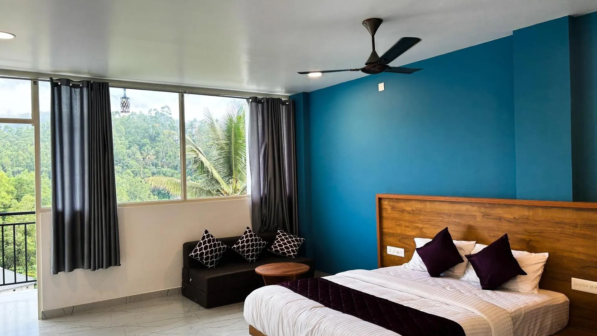 Anachal June Boutique Villa