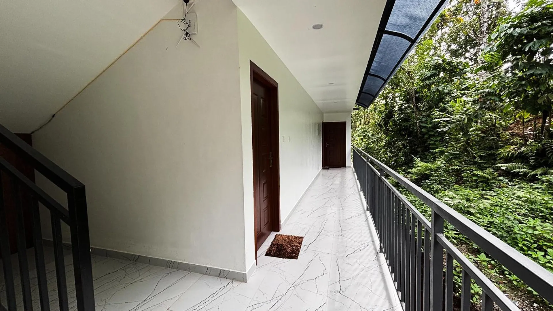 Anachal June Boutique Villa מלון